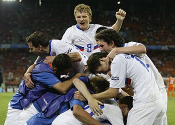 евро 2008 россия голландия голы кто забил