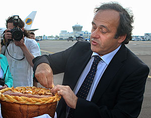 Евро-2012 в Украине и Польше: реальность или иллюзия? Евро-2012 в Украине и Польше: реальность или иллюзия?