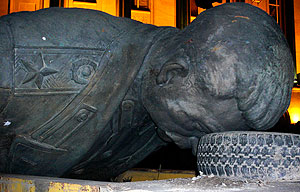 Госдума обвинила Сталина Госдума обвинила Сталина