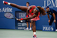 Американская теннисистка Серена Уильямс стала победительницей Открытого чемпионата США. В финале US Open-2013 она нанесла поражение представительнице Белоруссии Виктории Азаренко. Встреча завершилась со счетом 7:5, 6:7 (6:8), 6:1 в пользу Уильямс, которая, таким образом, стала пятикратной победительницей турнира.
