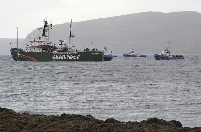 На Arctic Sunrise изъяли документы На Arctic Sunrise изъяли документы
