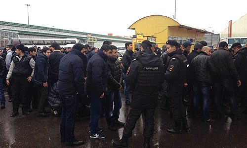 В ходе мероприятия полиция установит законность нахождения мигрантов на территории РФ, а также проверит их на причастность к совершению преступлений на территории столичного региона.