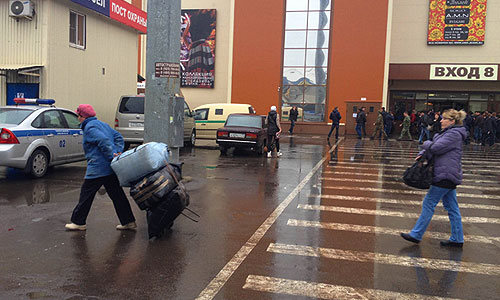 В ходе мероприятия полиция установит законность нахождения мигрантов на территории РФ, а также проверит их на причастность к совершению преступлений на территории столичного региона.