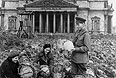 1  1942.