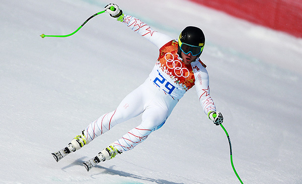 Эндрю Уайбрехт (США) на трассе слалома-супергиганта на соревнованиях по горнолыжному спорту среди мужчин на XXII зимних Олимпийских играх в Сочи.