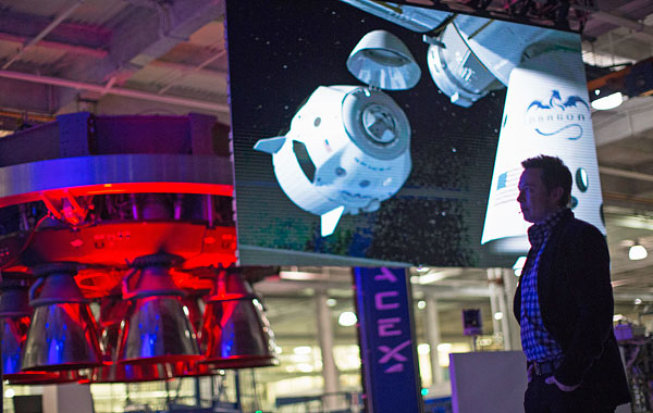   SpaceX        Dragon V2.