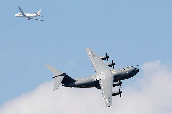 Военно-транспортный самолет Airbus A400M
