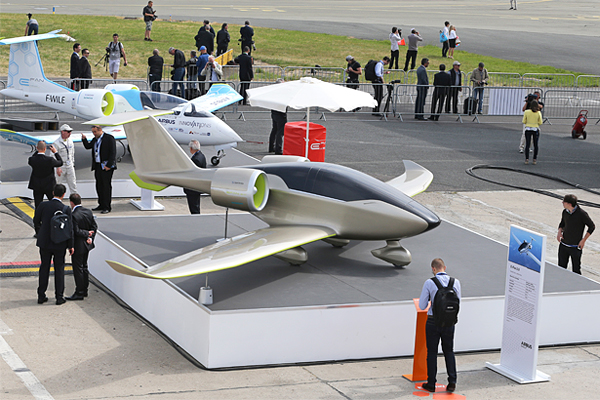 Электрический самолет Airbus E-Fan 2.0