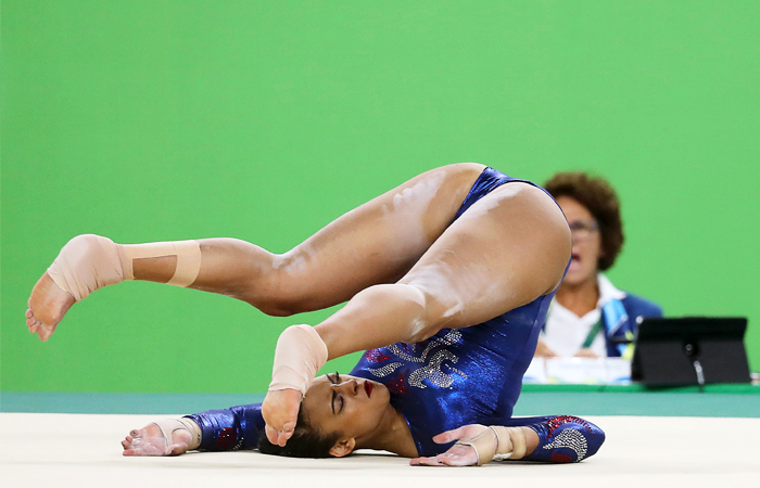Британка Элисса Дауни упала во время квалификации по гимнастике