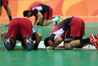 Мужская сборная Египта по волейболу победила команду Кубы в матче группового этапа Олимпийских игр в Рио-де-Жанейро. Египтяне, которые одержали первую победу, от радости целовали паркет.