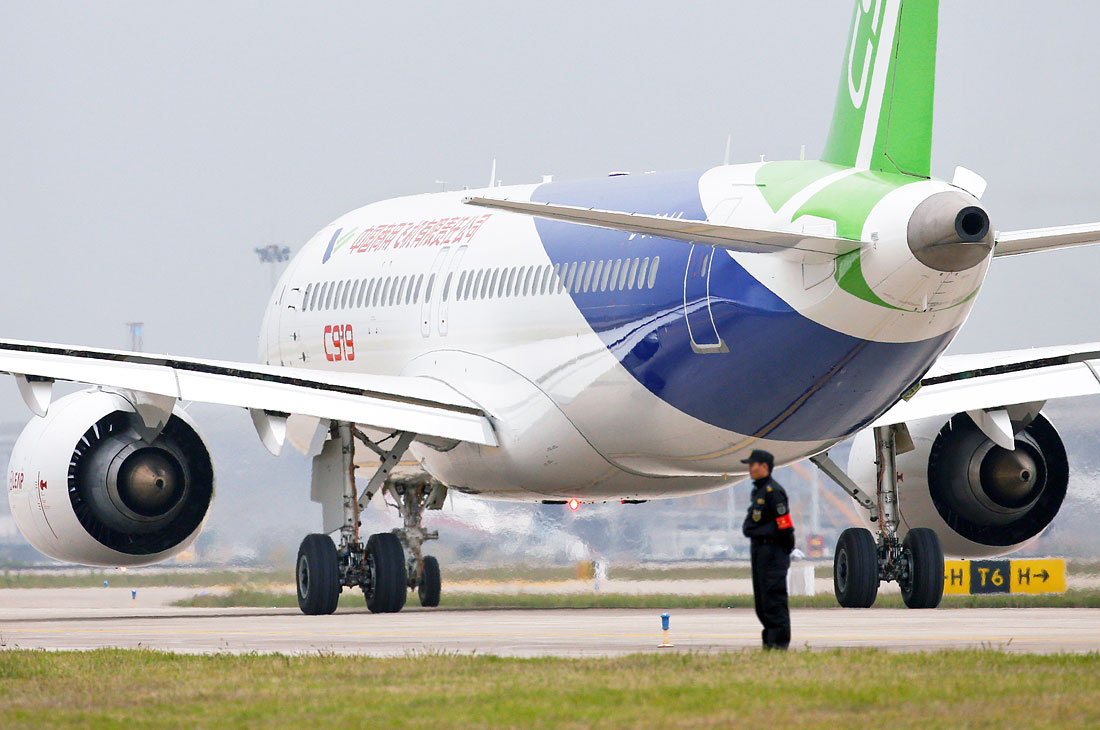    Comac C919 -  7  7