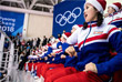 Болельщицы поддерживают спортсменов из КНДР на зимних Олимпийских играх