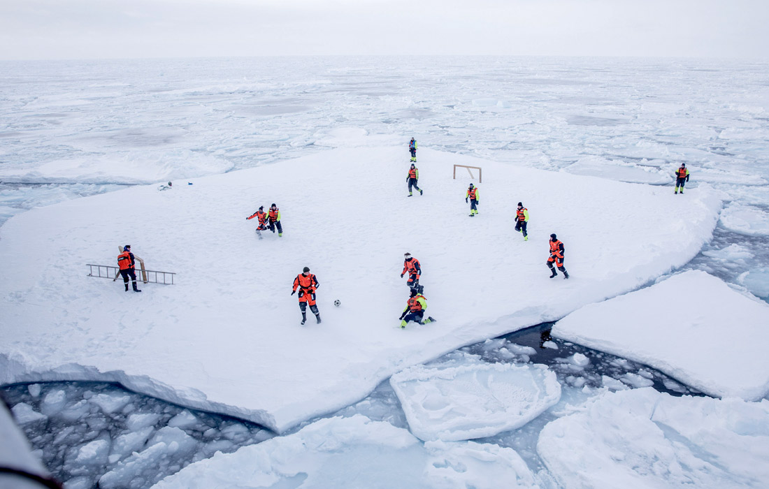    KV Svalbard       