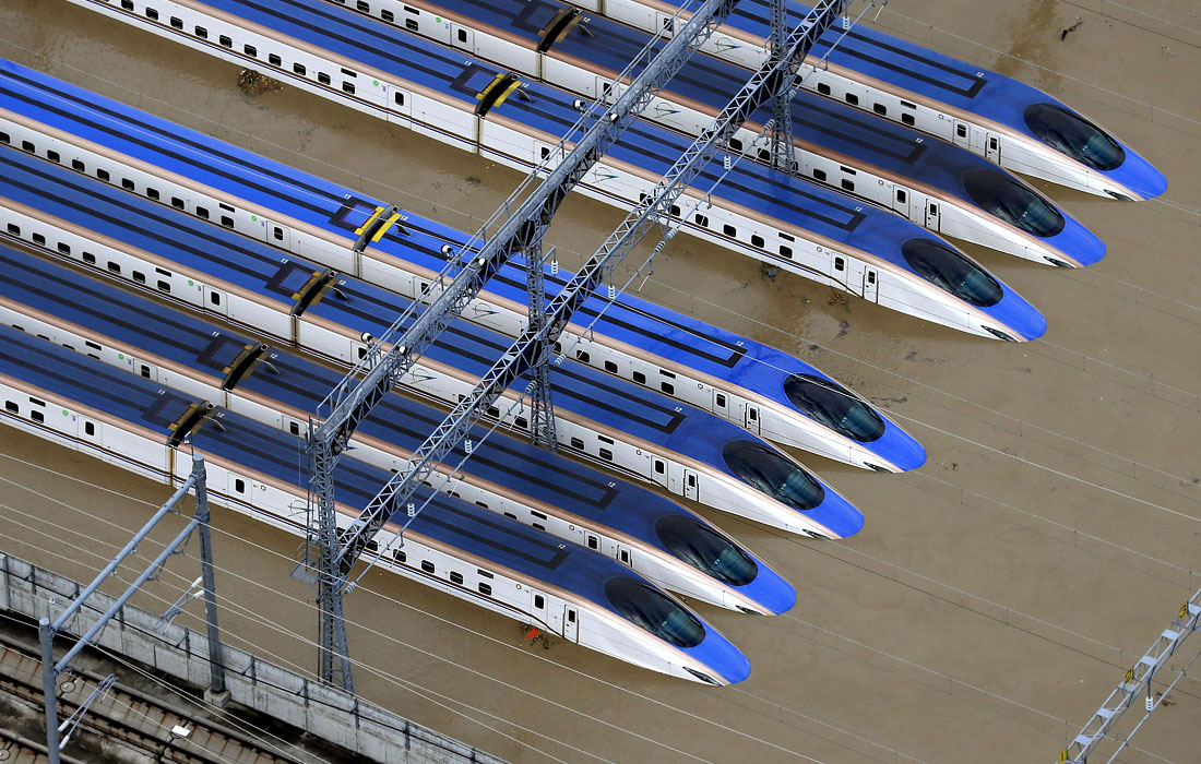 Затопленный в префектуре Нагано железнодорожный вокзал