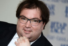 Министр цифрового развития, связи и массовых коммуникаций Максут Шадаев. Ранее занимался развитием цифровых платформ в статусе вице-президента ПАО "Ростелеком". Шадаев уже работал в Минкомсвязи в команде Леонида Реймана, который возглавлял министерство в 2004-2008 годах.