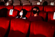 1 июня. В Бангкоке открылись кинотеатры с ограничением числа посетителей в зависимости от площади залов.