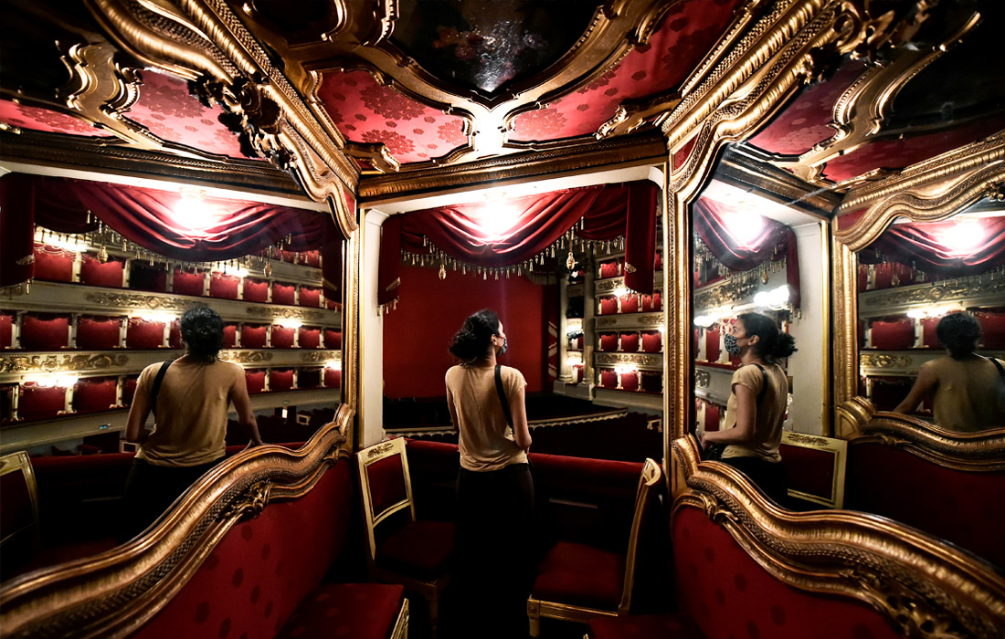 22 июня. Оперный театр "Ла Скала" в Милане вновь открылся для публики.