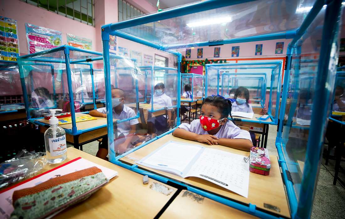 2 июля. В Таиланде возобновились занятия в школах.