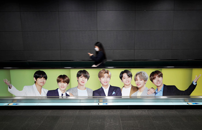 Лейбл K-Pop группы BTS удвоил капитализацию после крупнейшего с 2017 года IPO в стране Лейбл K-Pop группы BTS удвоил капитализацию после крупнейшего с 2017 года IPO в стране
