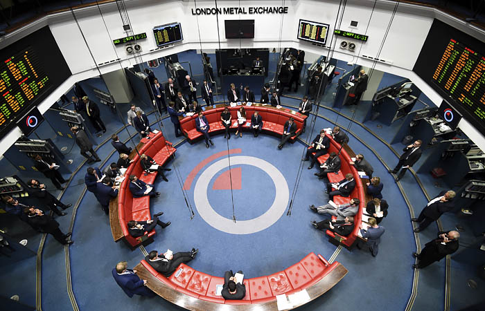 LME задумалась об отказе от полуторавековой традиции торгов на ринге LME задумалась об отказе от полуторавековой традиции торгов на ринге