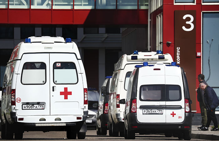 Эксперт отверг связь роста заболеваемости COVID в РФ с новыми штаммами Эксперт отверг связь роста заболеваемости COVID в РФ с новыми штаммами