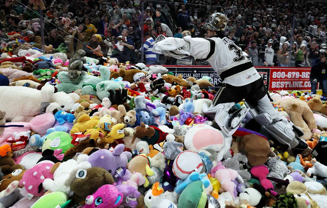 ������������ ����������������� ����� Teddy Bear Toss ���������� ����� "����� �����" � �����, ���� ������������