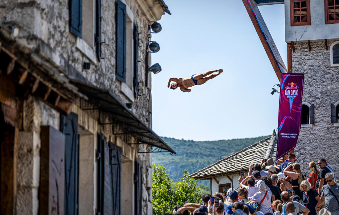 Мировая серия Red Bull по клифф-дайвингу 2025 в Мостаре, Босния и Герцеговина