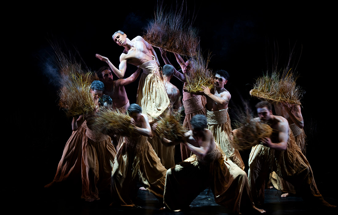 ����������� ��������� ������ "�����" �������������� ������ � ������������� ������ "��������" � ���������