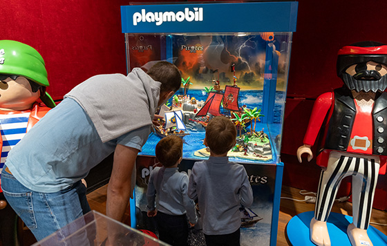 Выставка Playmobil в Париже Выставка Playmobil в Париже