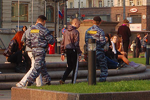 Фейс-контроль на Манежной Фейс-контроль на Манежной