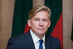 Надеемся, что процесс выборов в России будет соответствовать обязательствам ОБСЕ, а результаты – ожиданиям россиян Надеемся, что процесс выборов в России будет соответствовать обязательствам ОБСЕ, а результаты – ожиданиям россиян