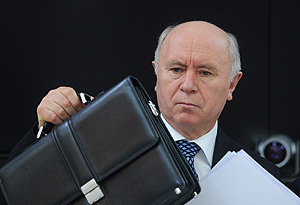 Губернатора отставили недалеко Губернатора отставили недалеко