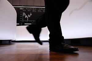Saxo Bank:   ,    
