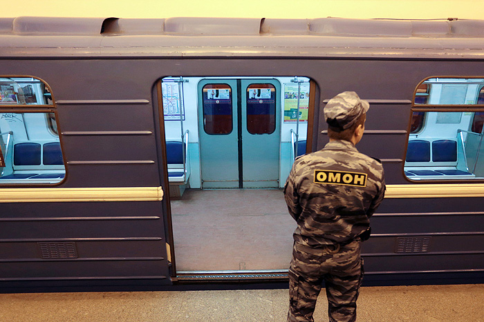 Пожар в метро Петербурга вызвала ошибка рабочего Пожар в метро Петербурга вызвала ошибка рабочего