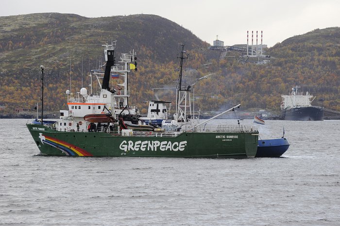 На капитана Arctic Sunrise завели еще одно дело На капитана Arctic Sunrise завели еще одно дело