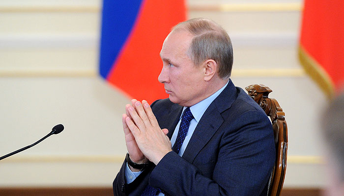 Россияне поддерживают курс Путина Россияне поддерживают курс Путина