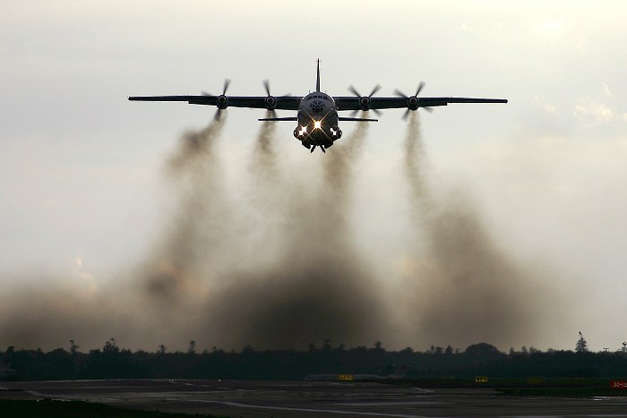 Ан-12 рухнул на воинскую часть под Иркутском Ан-12 рухнул на воинскую часть под Иркутском