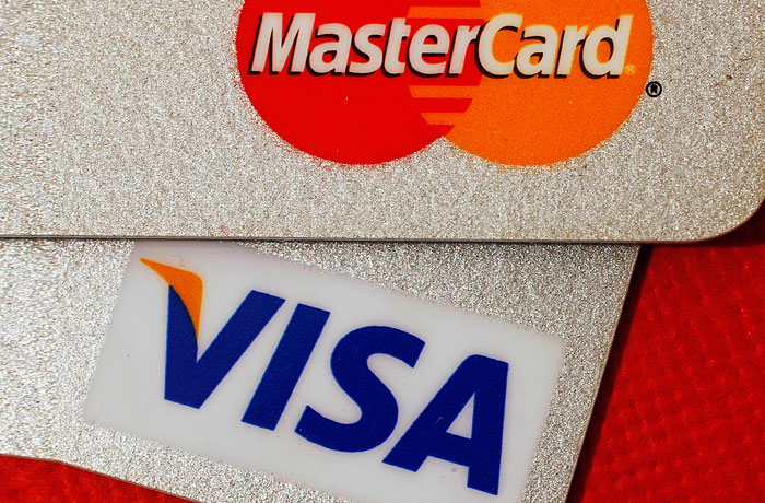 Депутаты задумались о смягчении требований к Visa и MasterCard Депутаты задумались о смягчении требований к Visa и MasterCard