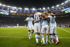 Швейцария, Франция и Аргентина одержали победы в стартовых матчах ЧМ-2014