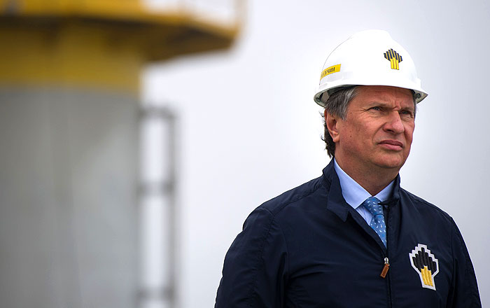 Суд удовлетворил иск Сечина к Forbes и "Комсомольской правде" Суд удовлетворил иск Сечина к Forbes и "Комсомольской правде"