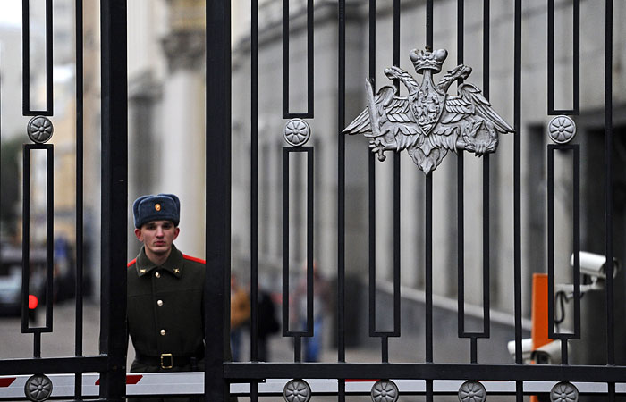 При реорганизации "Оборонсервиса" сократят более 100 тыс. сотрудников При реорганизации "Оборонсервиса" сократят более 100 тыс. сотрудников