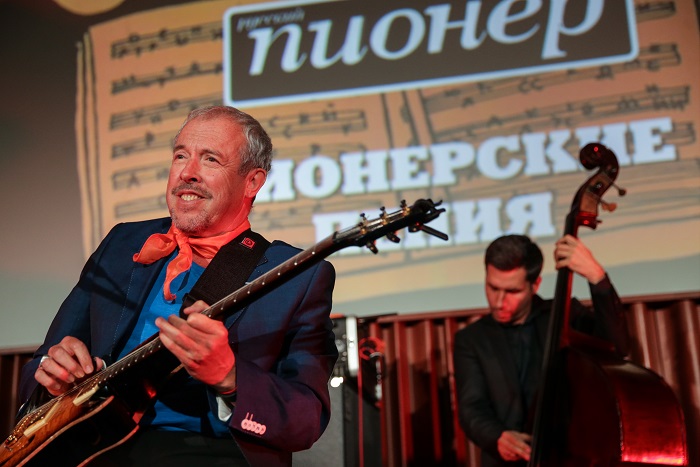 Иванов опроверг сообщения о причастности Кремля к срыву концертов Макаревича Иванов опроверг сообщения о причастности Кремля к срыву концертов Макаревича