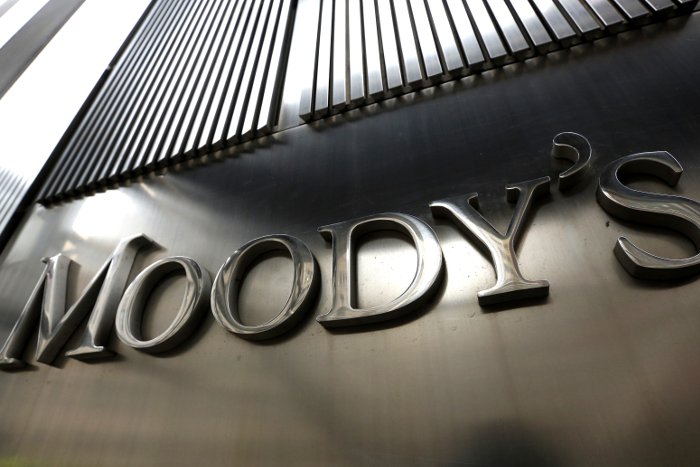 Moody's снизило рейтинги Сбербанка и еще пяти российских финкомпаний Moody's снизило рейтинги Сбербанка и еще пяти российских финкомпаний