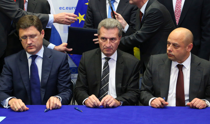 Украина, Россия и ЕС подписали протокол о поставках газа до 2015 года Украина, Россия и ЕС подписали протокол о поставках газа до 2015 года