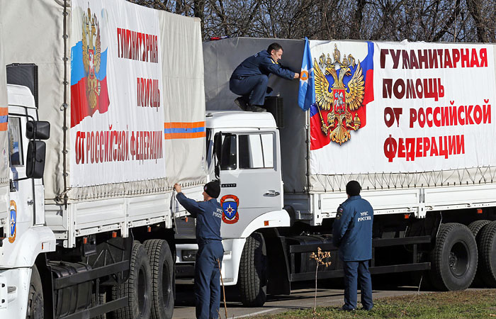 Российский гуманитарный конвой пересек границу с Украиной Российский гуманитарный конвой пересек границу с Украиной