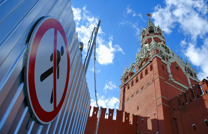 Депутатам предложили подумать об ограничении въезда иностранцев в Россию Депутатам предложили подумать об ограничении въезда иностранцев в Россию