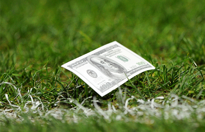 РФПЛ предложила платить зарплаты футболистам по фиксированному курсу