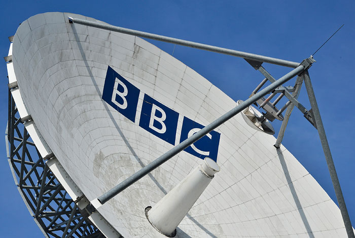 Всемирная служба BBC оказалась под угрозой спада Всемирная служба BBC оказалась под угрозой спада