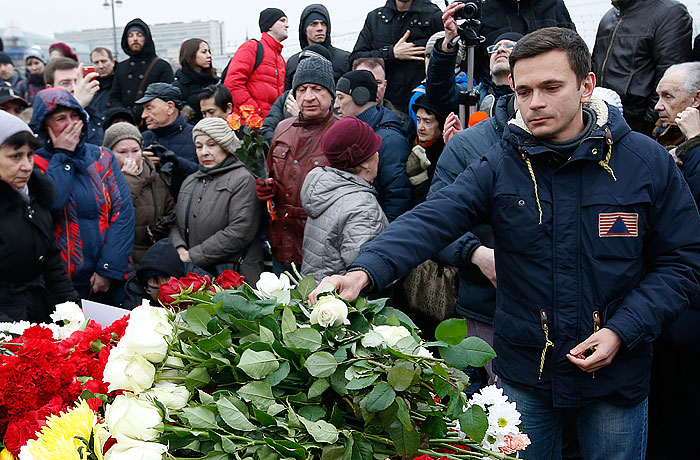 Власти Москвы разрешили проведение траурного шествия в память Немцова Власти Москвы разрешили проведение траурного шествия в память Немцова