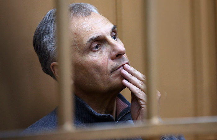 Хорошавин стал фигурантом нового дела о взятке в 15 млн рублей Хорошавин стал фигурантом нового дела о взятке в 15 млн рублей